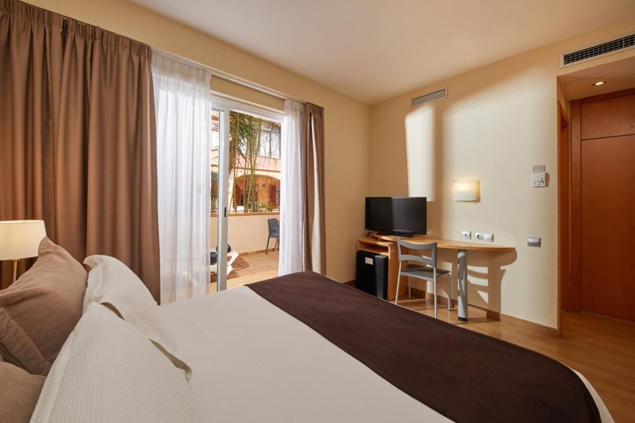 Sercotel Hotel Zurbaran Palma Екстериор снимка